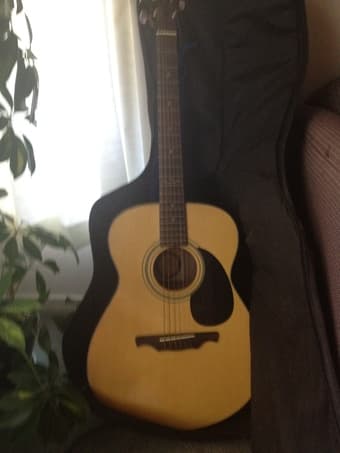 Alvarez Acoustic Guitar for Sale, New Condition 1