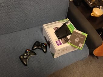 XBOX360 250GB+2 Controllers+Cooler+Skyrim $200 1