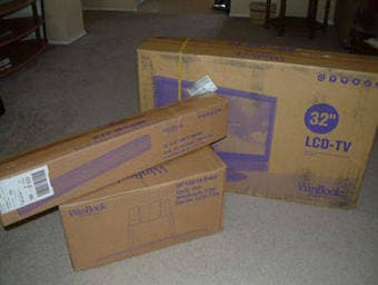 WANTED: Carboard Box to fit 32" TV 2