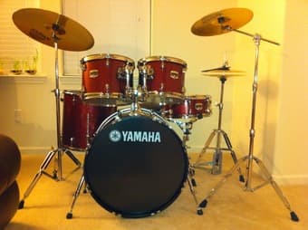 Yamaha Gigmaker drum set $750 (incl. 3 cymbals, mutes & 1 extra stand) 1