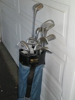 Strater Golf clubs with MacGregor golf bag -- $50 obo 2