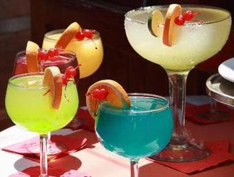 Get DJs & Music System set-up for your Graduation Party 4