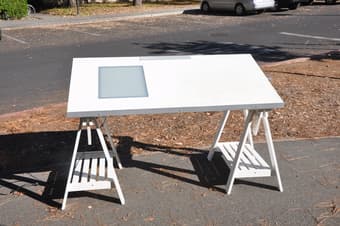 Very nice art tablet with window 1