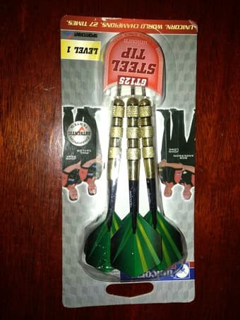 Pubmaster Pro Dartboard and Wooden Cabinet plus darts for 50 dollars 2