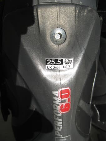 Salomon men's skiing boots, 40 1/3  US7 in size  $89 3