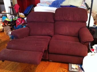Free Recliner Love Seat / Couch 1