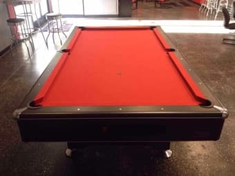 PROFESSIONAL POOL TABLE. EXCELLENT CONDITION. $850 3