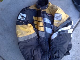 Honda motorcycle jacket and matching 2 piece leathers - $225 4