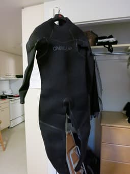 >>>Selling 7mm neoprene O'Neill Semi-dry suit 1