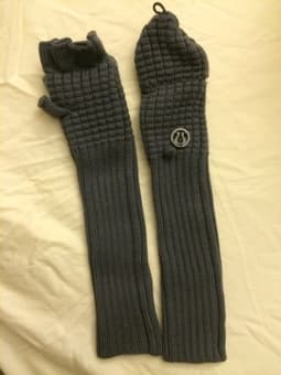 Lululemon Convertible Gloves (new) - $40 / each 1