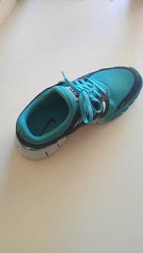 Nike Women's Free Run 2 $70 size 7.5 2