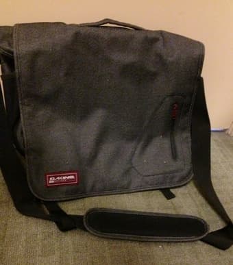Dakine brand large messenger/laptop bag $30 or best offer 1