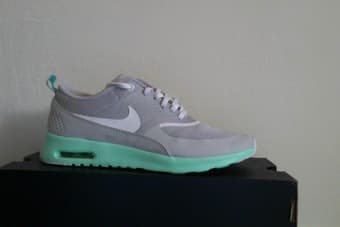 new Nike Air max Thea, size 6.5 1