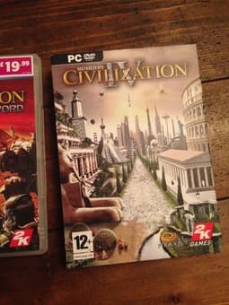 Set of 10 computer games in perfect condition - $30 2