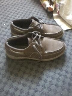 boat shoes and desk lamp 1