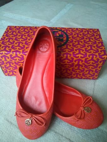 TORY BURCH - beautiful orange flats (size 8.5) - $85 1
