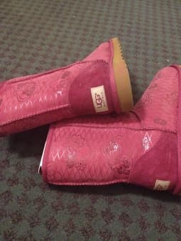 UGG short boots - size 6, w/ prints, pink - sale for 100 2