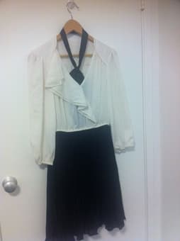 Many almost new dresses size XS 1