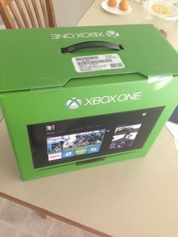 $450 Brand new Xbox One with Kinect 3