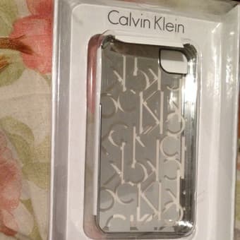 iPhone 4/4s Case from Calvin Klein -- 10$ 1
