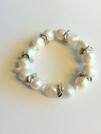 Selling Brand New Pearl Jewelry Part 2 (Earrings + Bracelet) 3