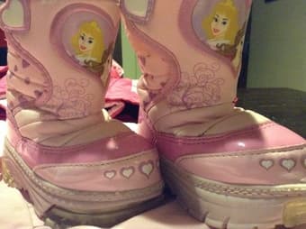 Snow jacket/pants & boots for only $30 1