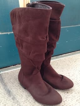 Women's boots and sandals ($5 - 10) 1