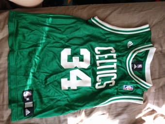 women's M celtics jersey $10 1