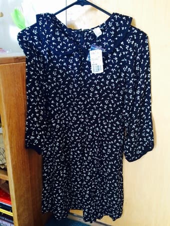 Small forever 21 spring dress for sale-- brand new 1