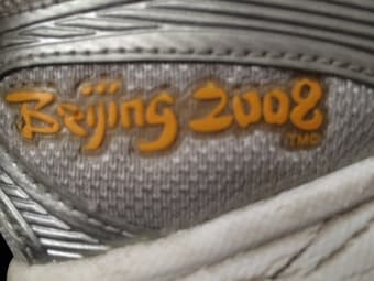 2008 Beijing Olympic shoe collection - 5 dollars 1
