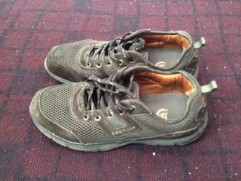 Hiking shoe - 5 dollars 1