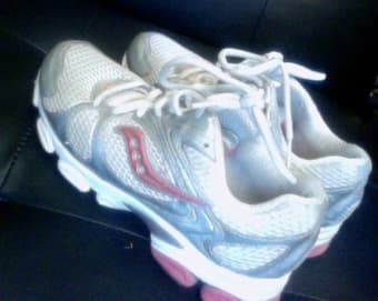 Women's shoes, size 7 3