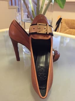 (NEW) Tory Burch Belinda High Heel in Cognac/Tory Navy (Size 6 - $145) 3