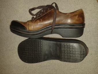 dansko women's leather shoe, size 40 1