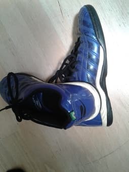 Indoor soccer/futsal shoes, men size 8 2