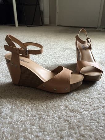 Lucky Brand Beige Wedges, size 7 1
