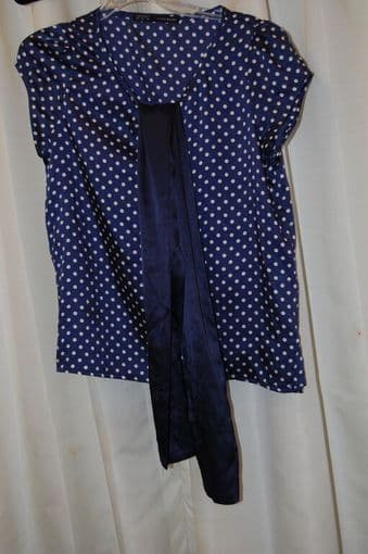 Women clothing - Size Small 2