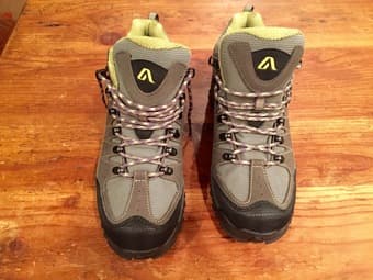 BRAND NEW HIKING BOOTS - size 8.5 ($70) 2
