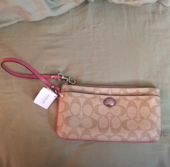 BRAND NEW Coach Wristlet, $50 1