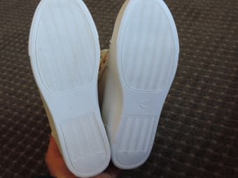 BRAND NEW – WHITE ANKLE BOOT 3