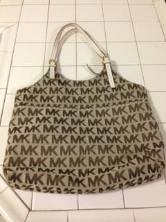 Beautiful Womens' Handbags 1