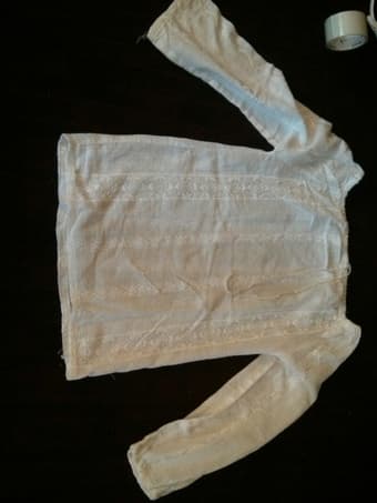 Beautiful White top - Size Small 1