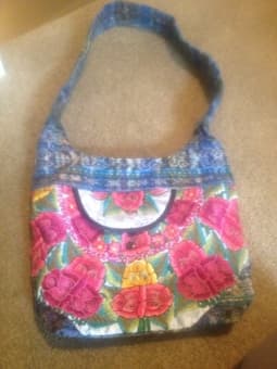 FOR SALE: Floral Mexican embroidered bag 1