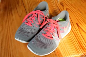 New Nike Free 5.0 Women's Running Shoes -- Size 7.5 -- $60 1