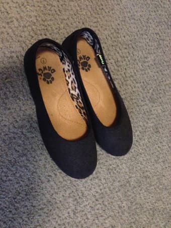 women's kaymann ballet flats (size 7, black, new) -- $10 1