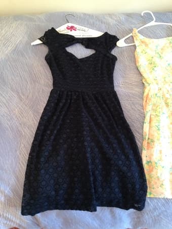 lots of NEW dresses, clothes wallets (many brands, big discount) 1