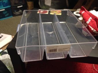 Free- 50+ Plastic Hangers, Desk Organizer 2