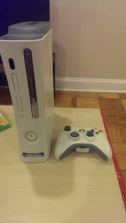 Xbox 360 with over 50 games 4