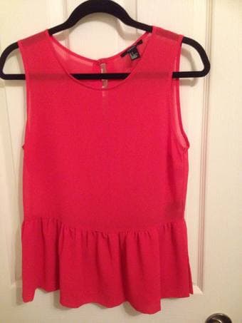 Women's clothing for sale!! Dresses, tops, sweaters, hoodies, etc... 2