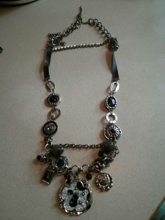 Ladies Purse and necklace -- 1